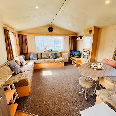 Lola'S Caravan. Your Home Away From Home. Parkeston Exterior foto