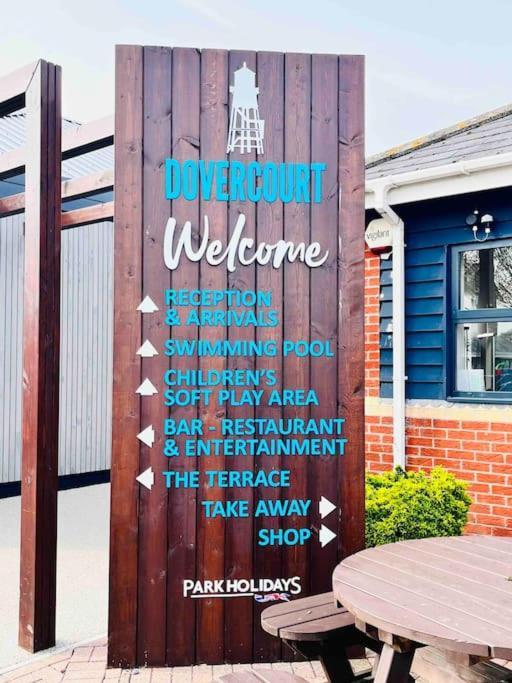 Lola'S Caravan. Your Home Away From Home. Parkeston Exterior foto