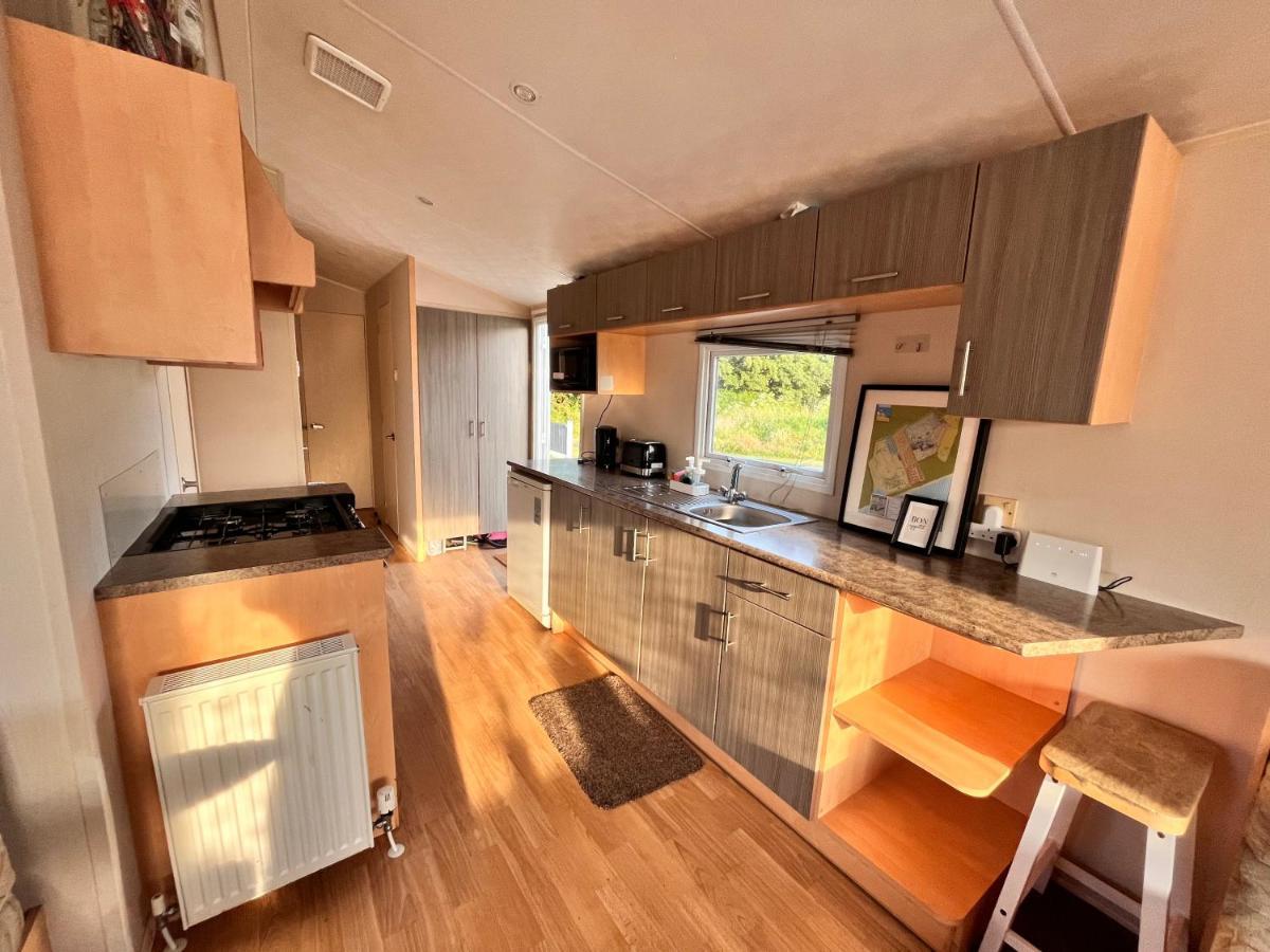 Lola'S Caravan. Your Home Away From Home. Parkeston Exterior foto